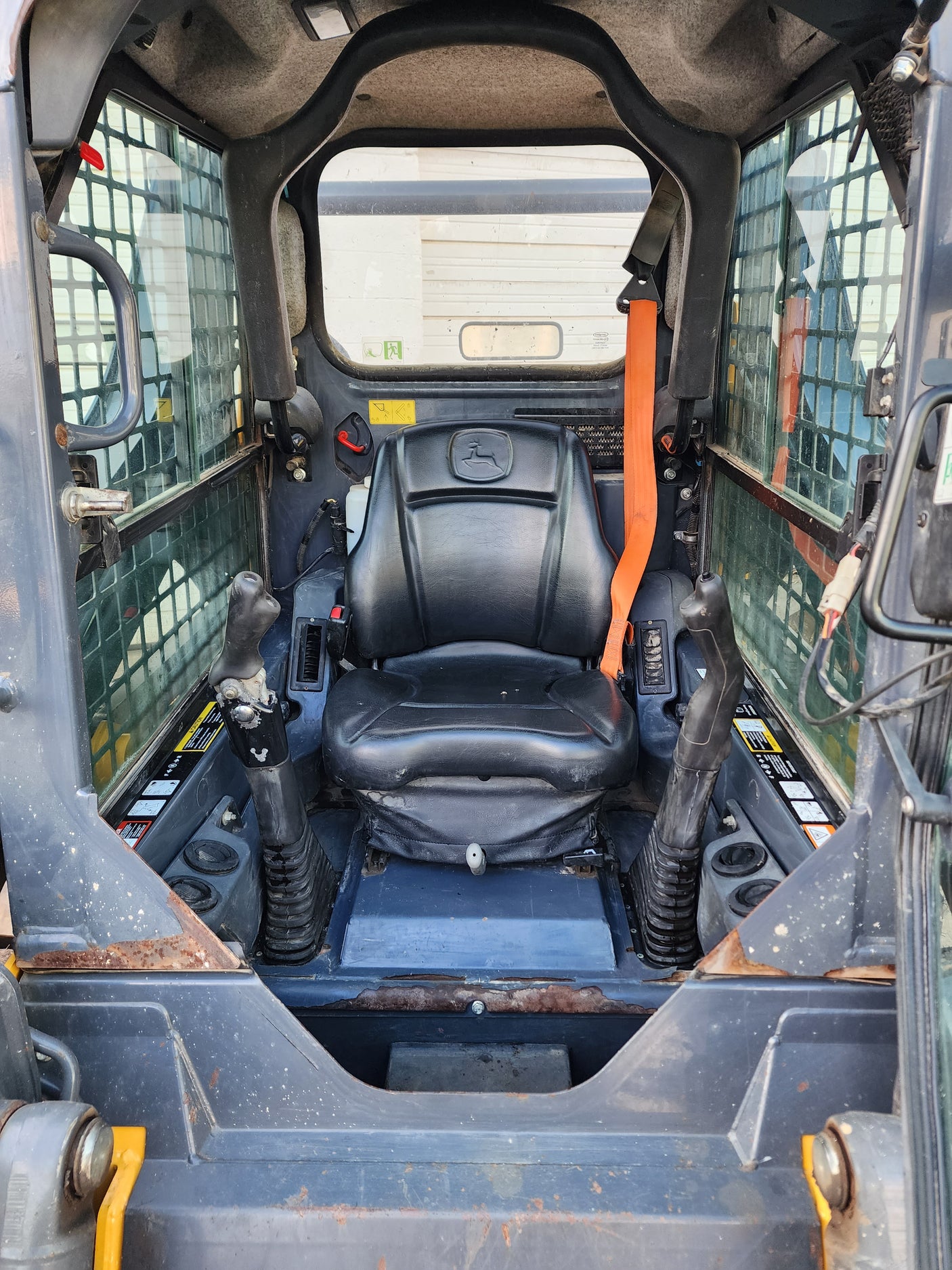 2016 John Deere 318G