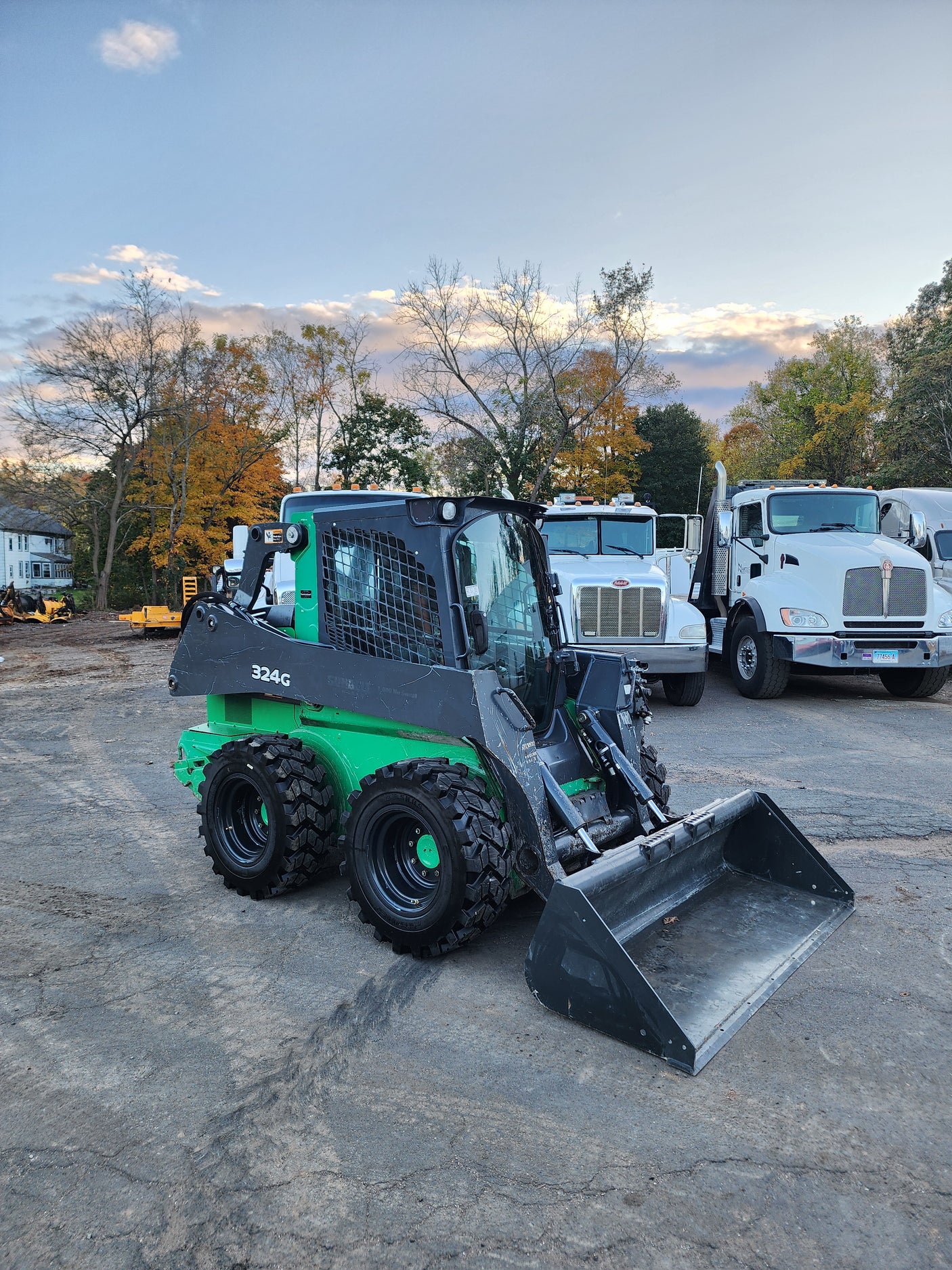 2018 John Deere 324G