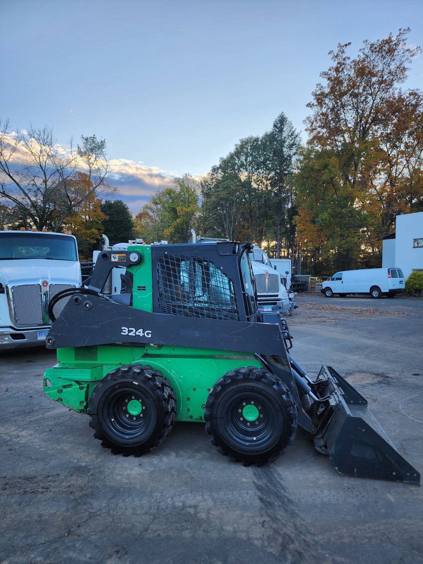 2018 John Deere 324G