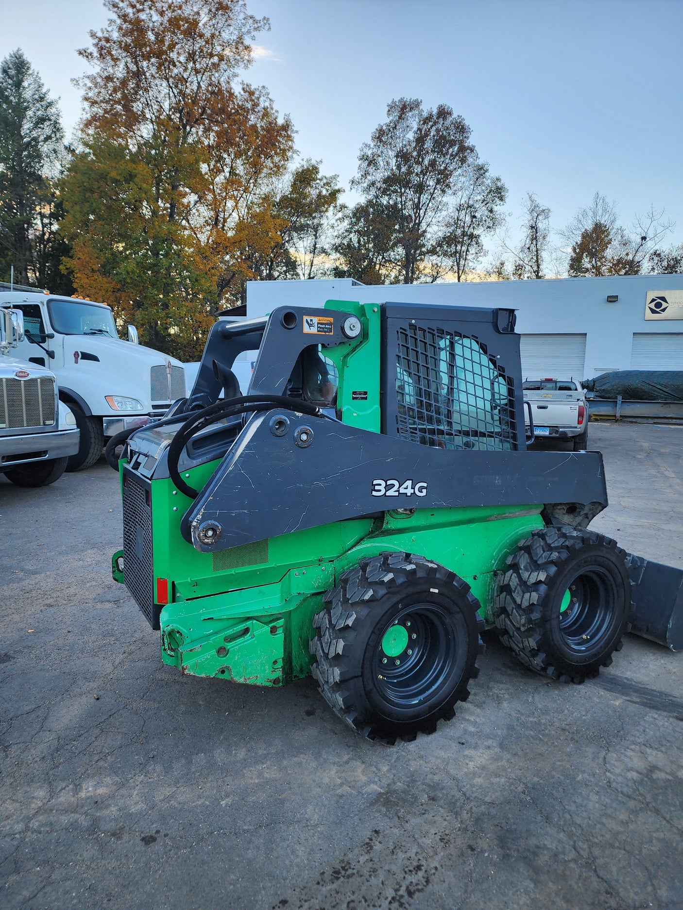 2018 John Deere 324G