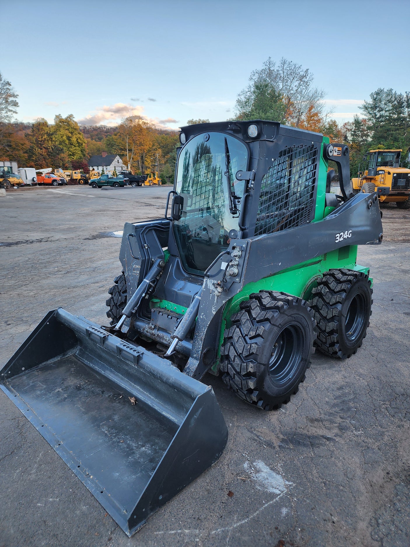 2018 John Deere 324G