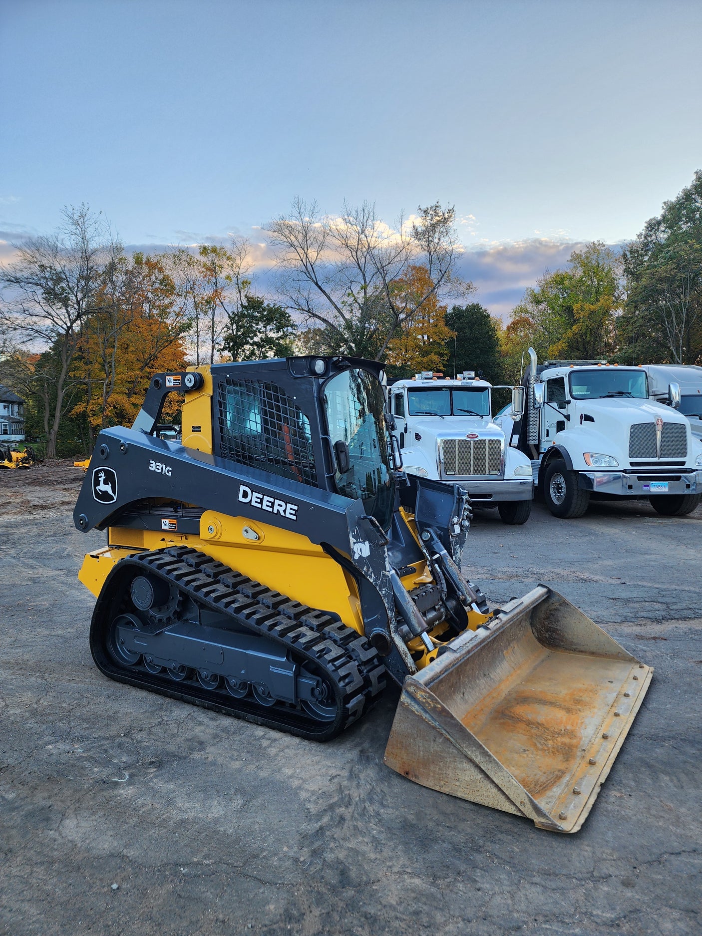 2022 John Deere 331G