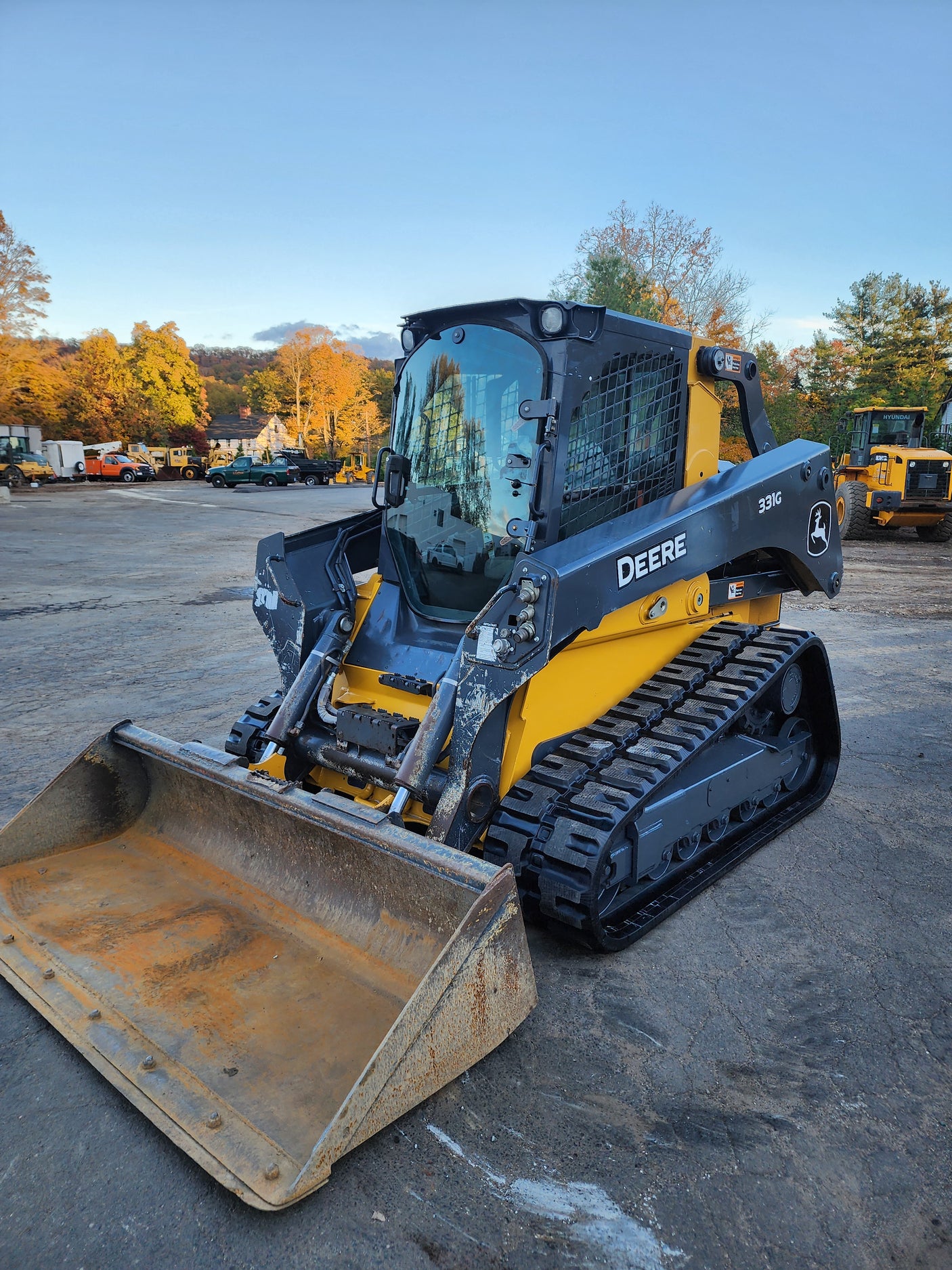 2022 John Deere 331G