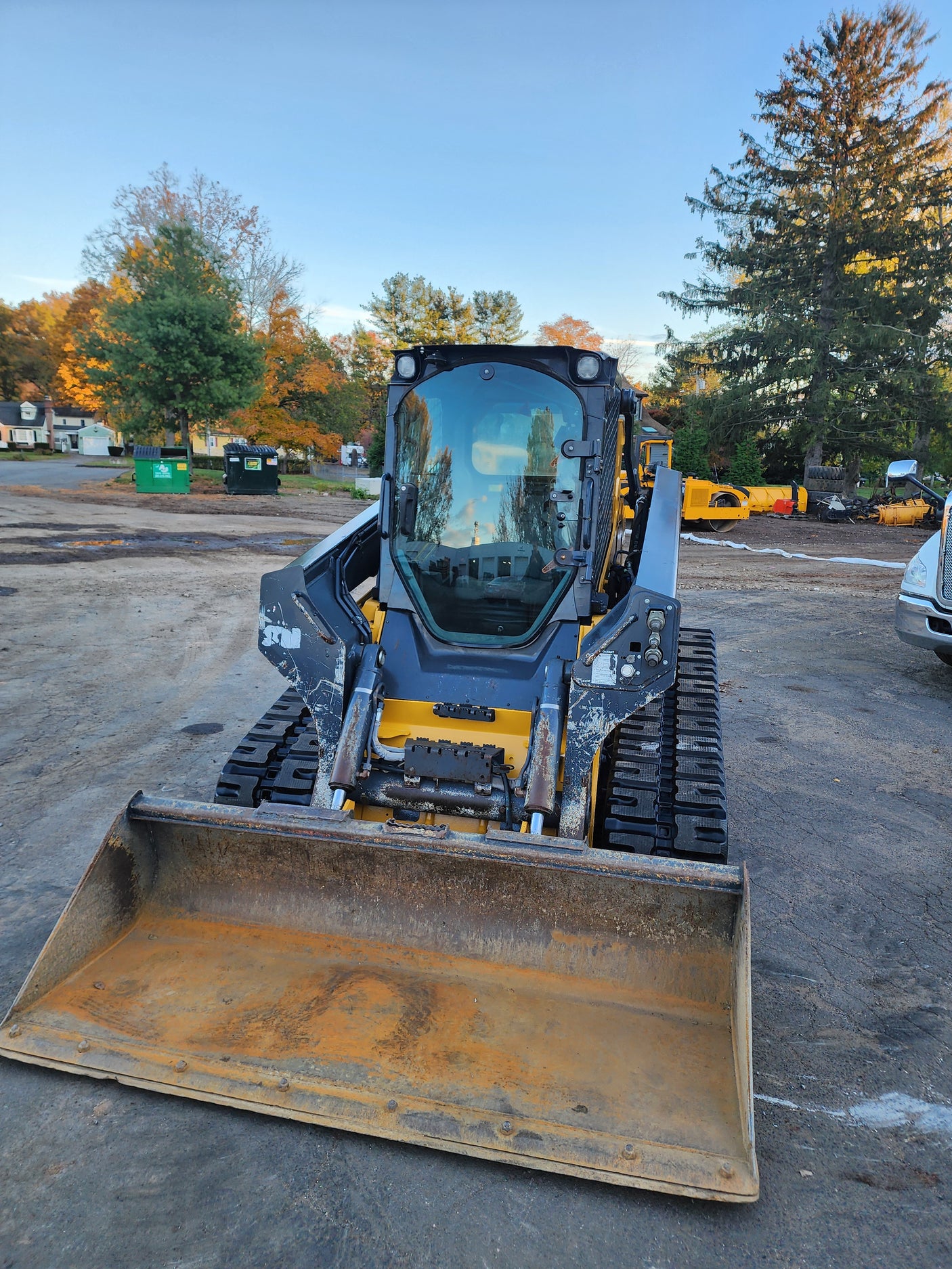 2022 John Deere 331G
