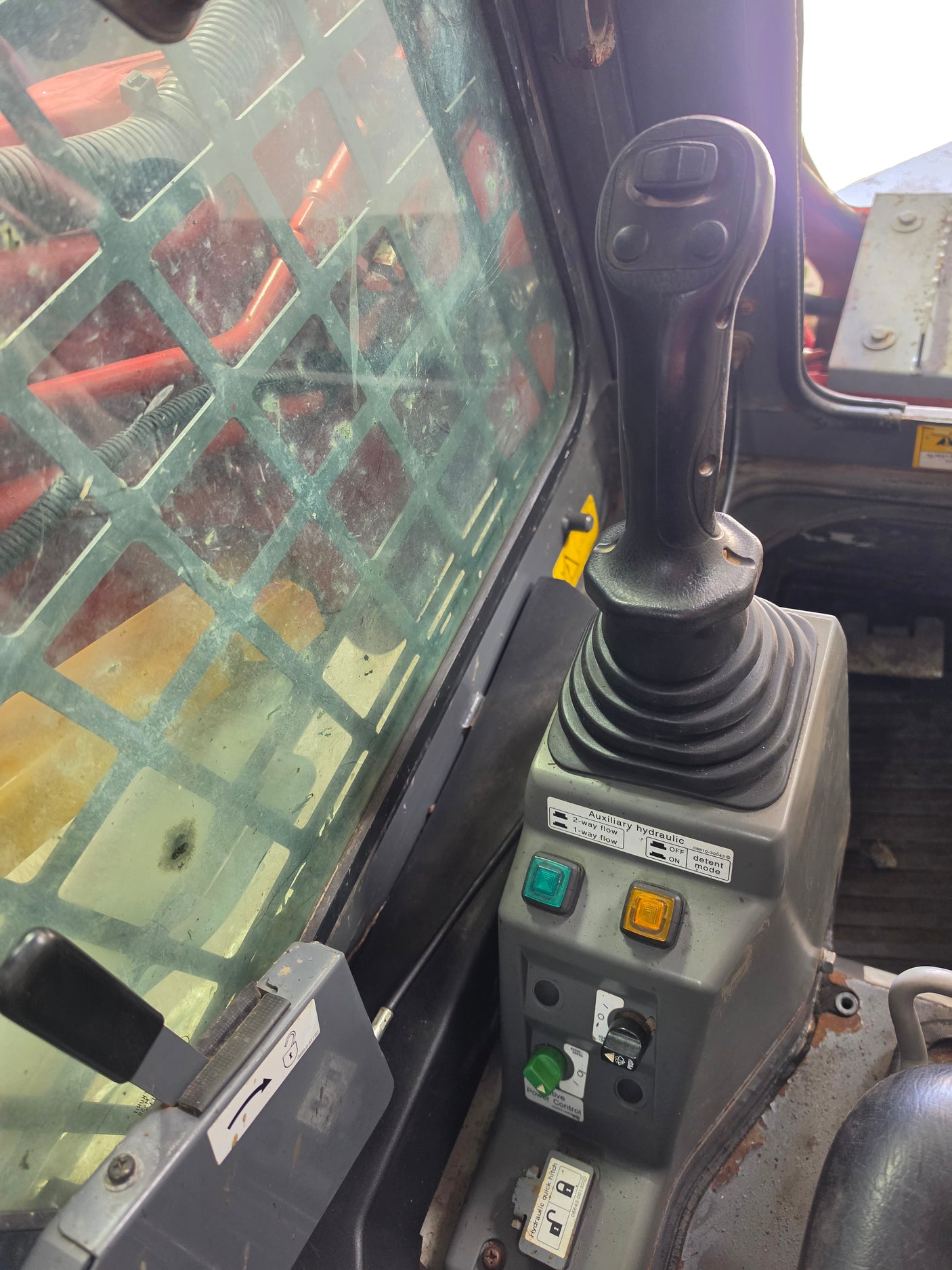 2018 Takeuchi TL8