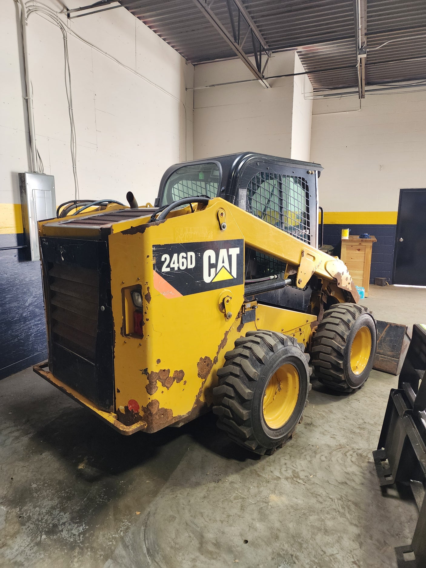 2015 CAT 246D