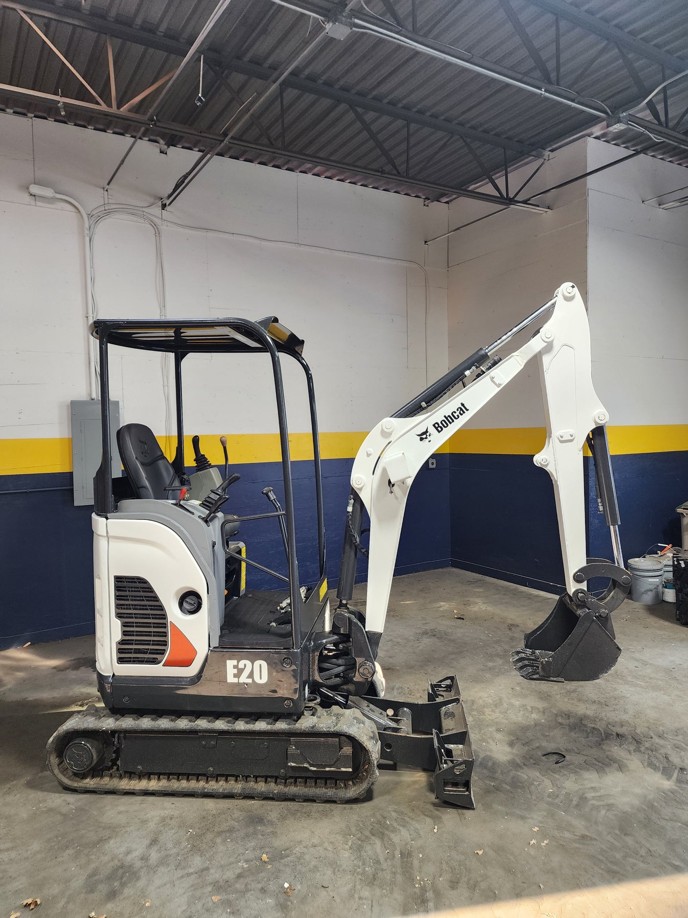 2020 Bobcat E20