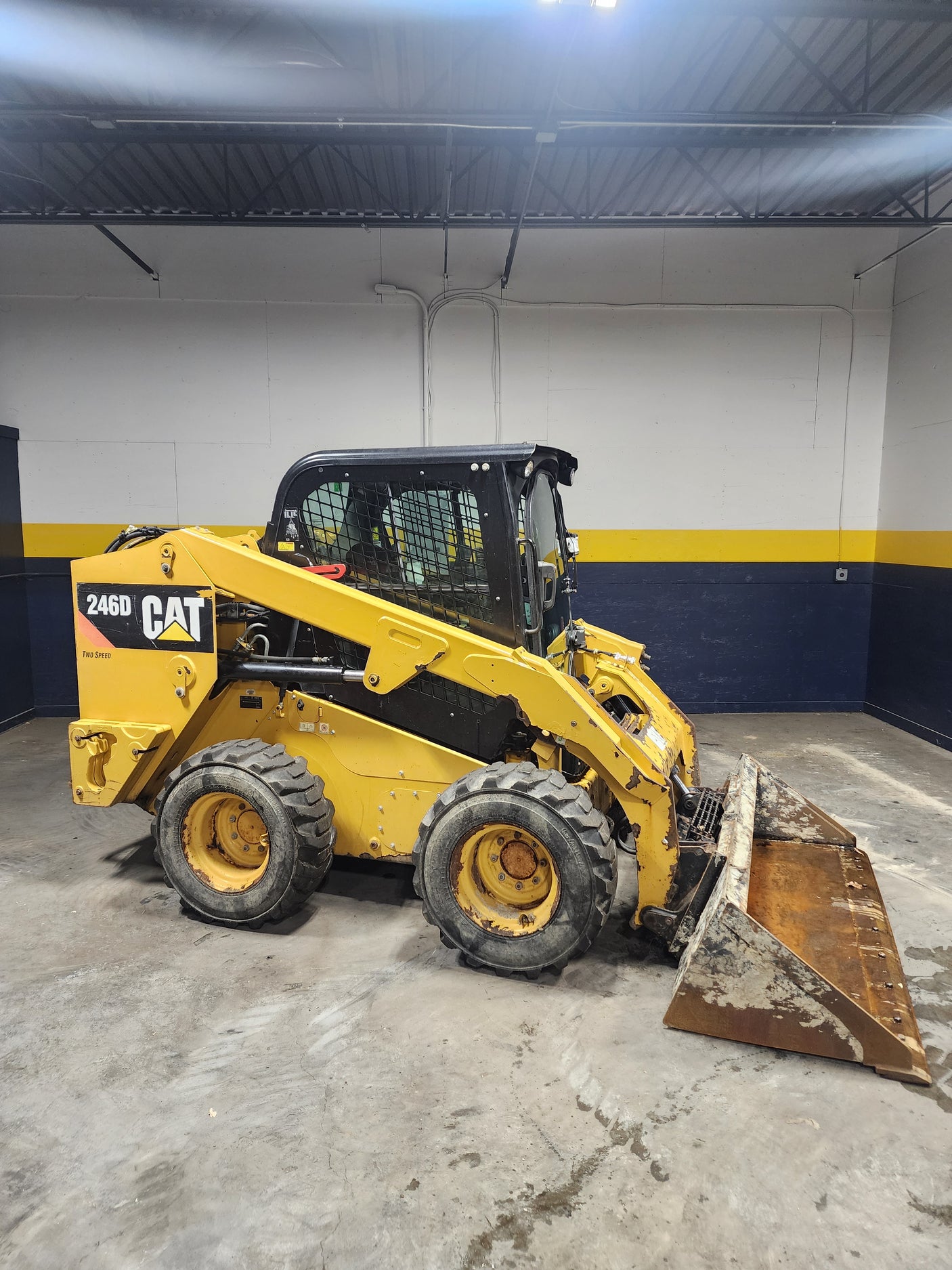 2015 CAT 246D