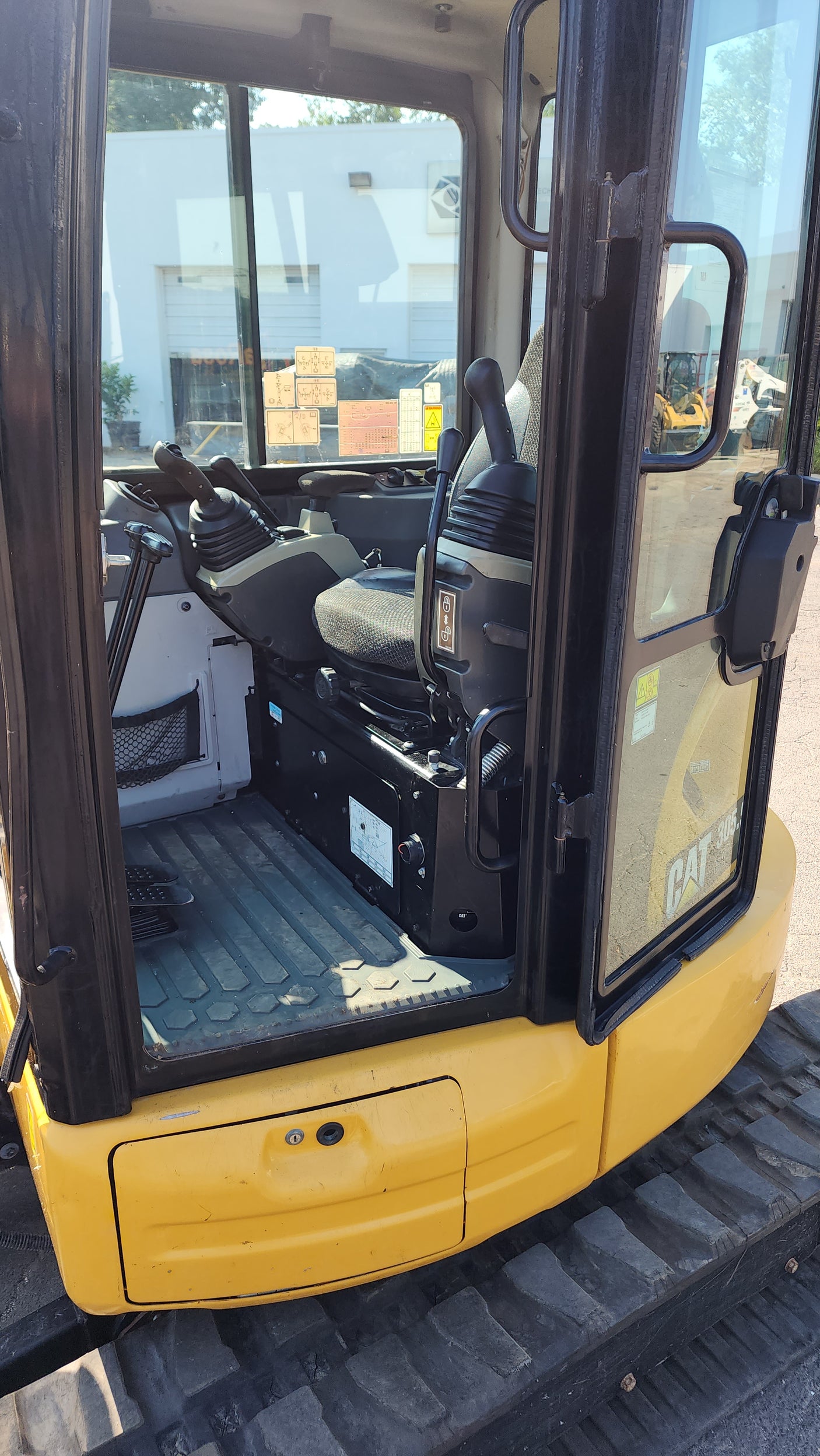 2018 CAT 305.5E2