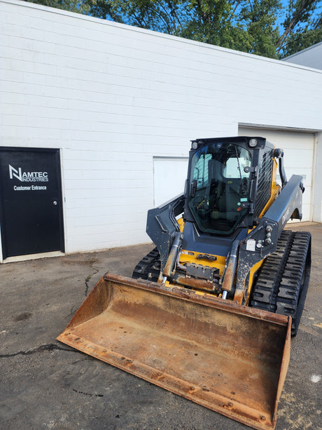 2023 John Deere 331G