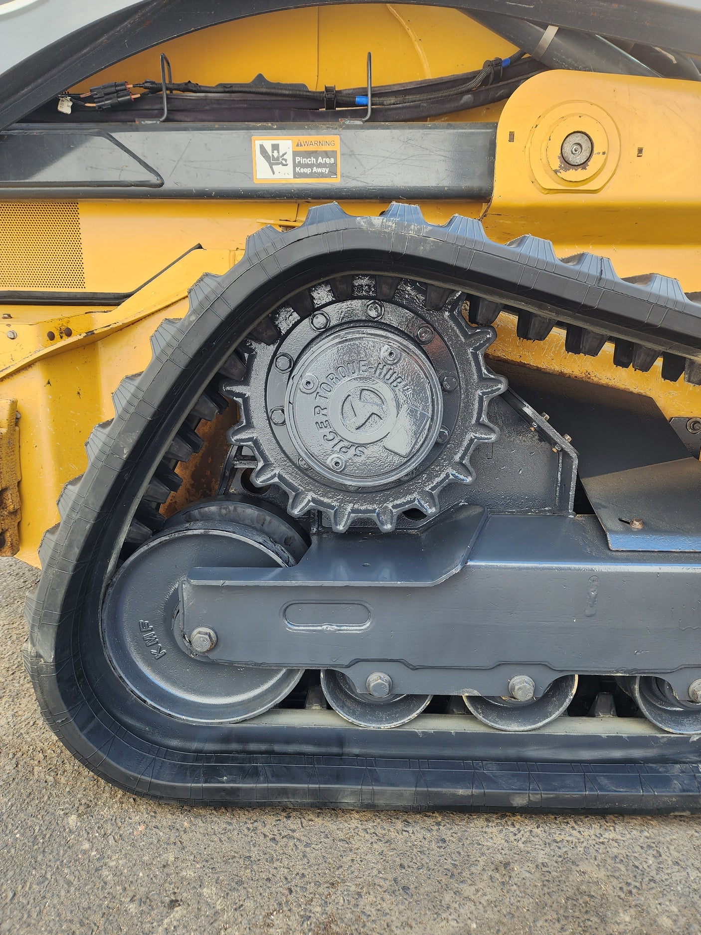 2023 John Deere 331G