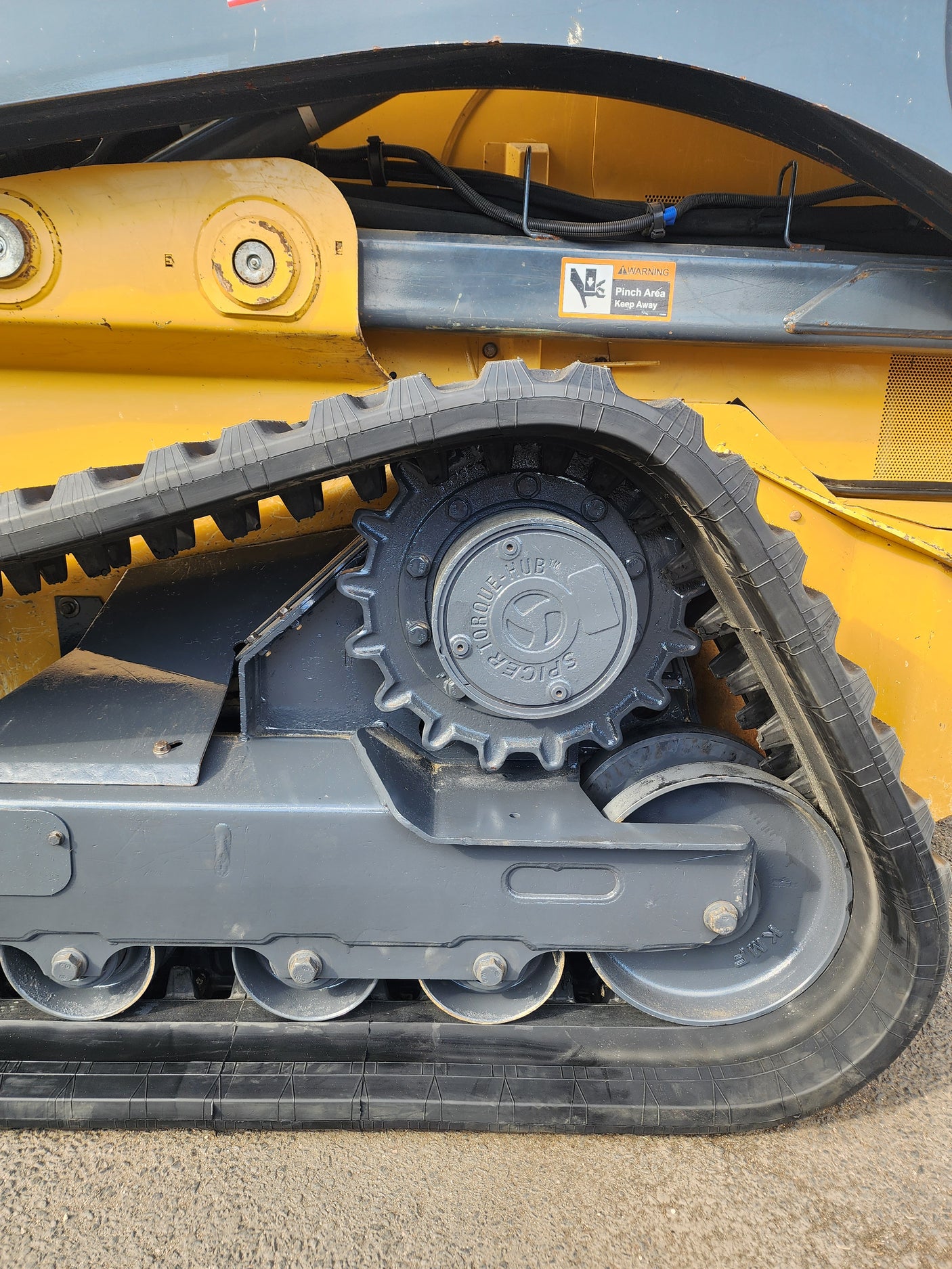 2023 John Deere 331G