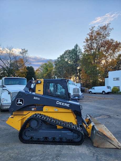 2022 John Deere 331G