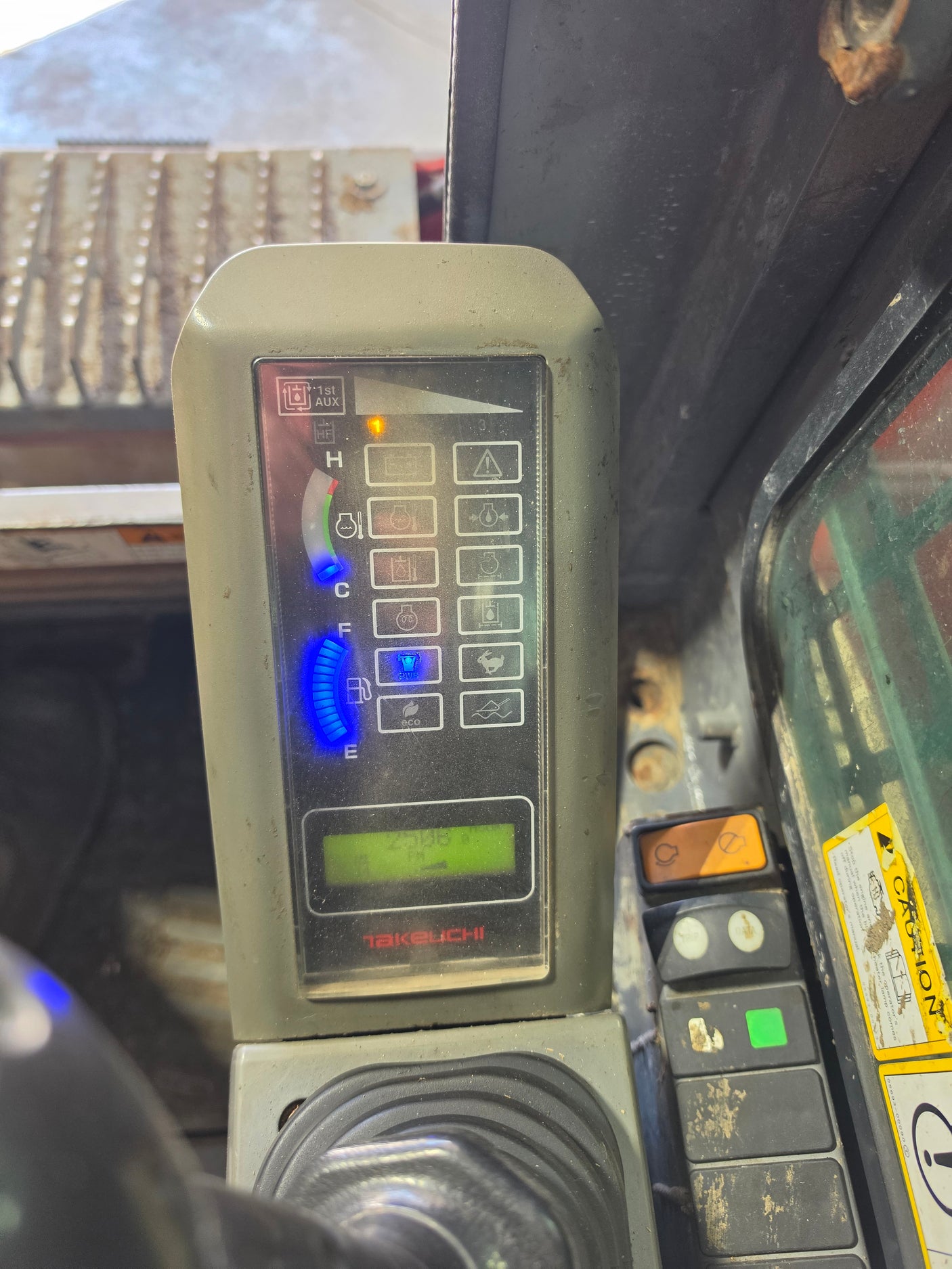 2018 Takeuchi TL8
